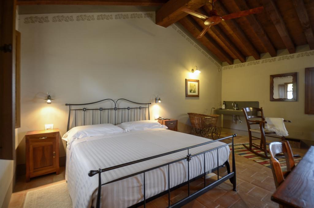 Podere Carceroni Poggi del Sasso Room photo
