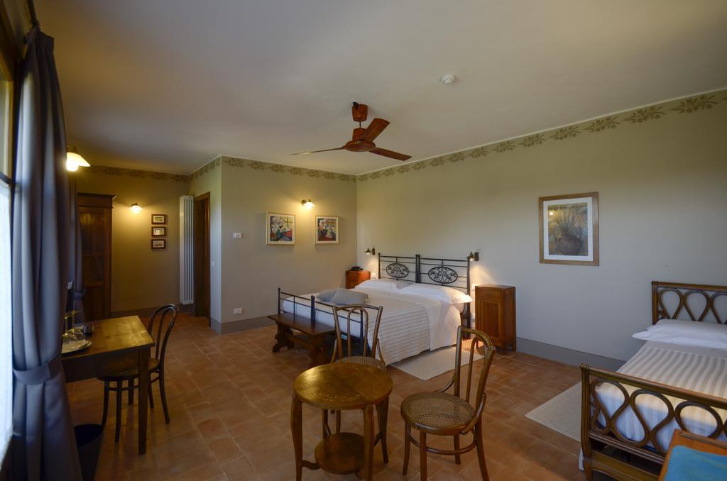 Podere Carceroni Poggi del Sasso Room photo